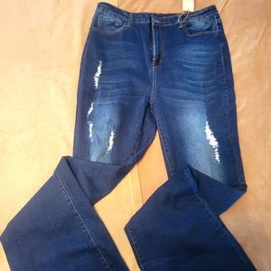 *NWT* Flamingo flare jeans